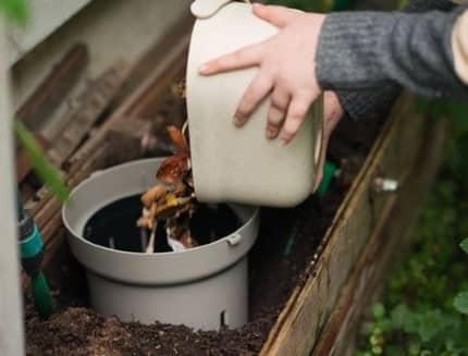 In-Ground nourissez vos plantes avec vos déchets organiques