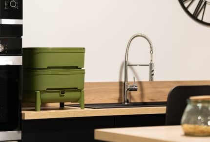 WORMcube sur un plan de travail